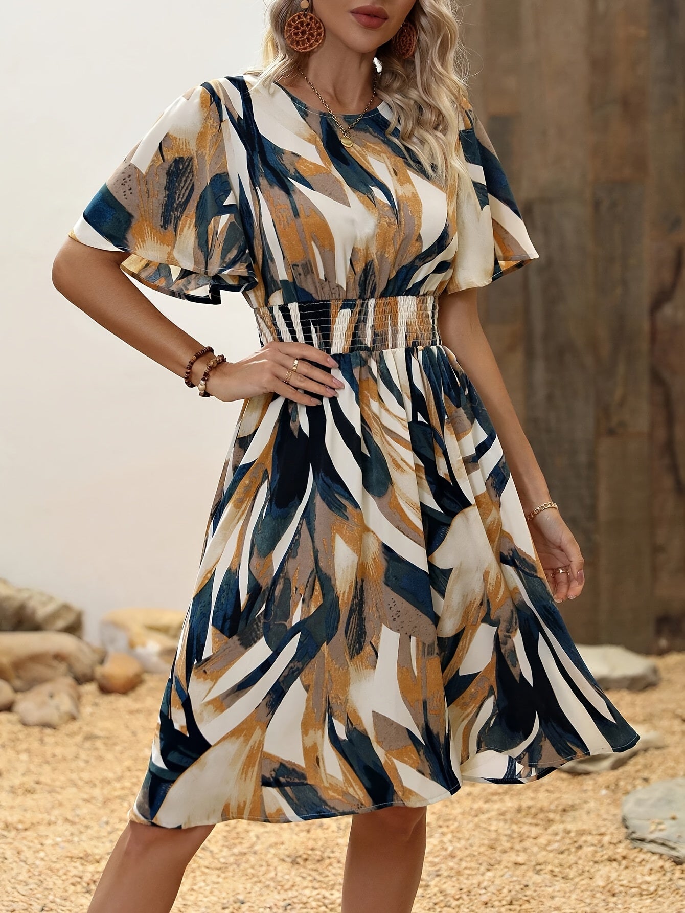 Braunes Printkleid mit Gürtel - Clara