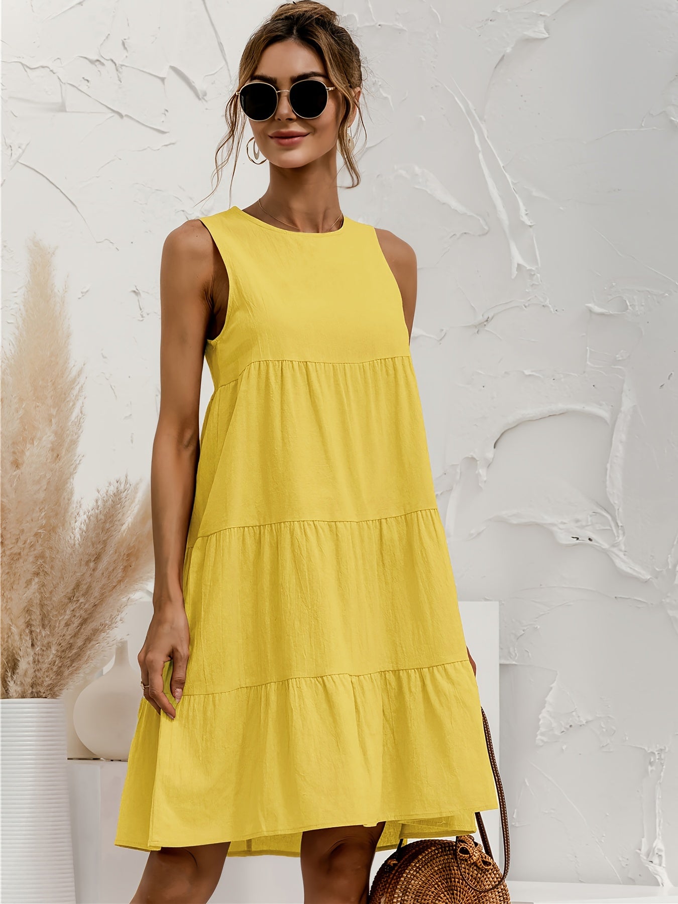 Schwarzes Stufenkleid ohne Ärmel - Nora