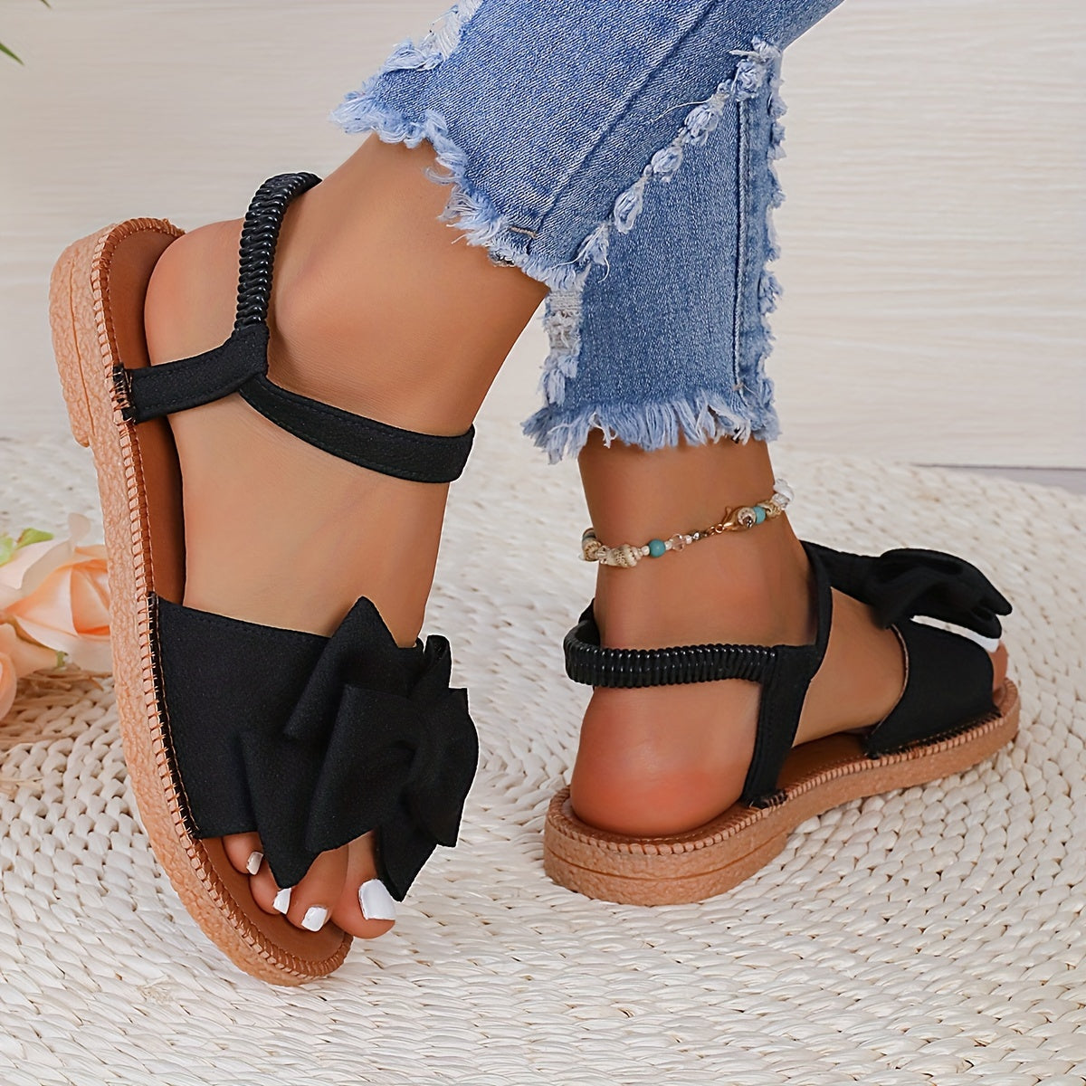 Schwarze Bogen-Sandalen - Jessica