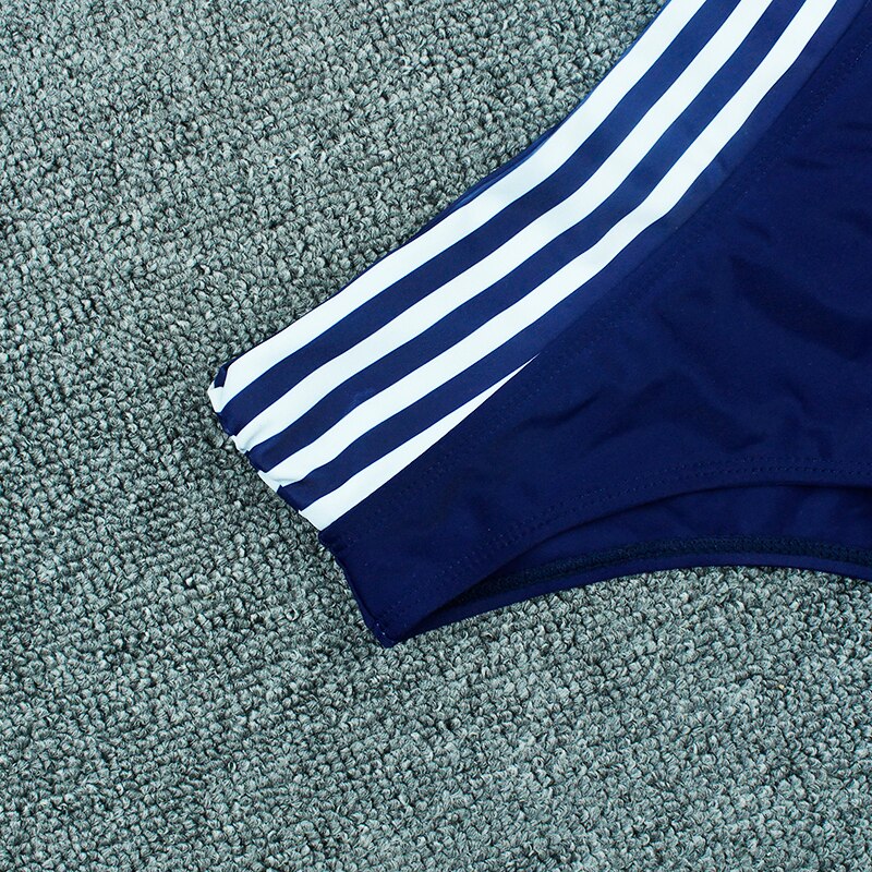 Helena - Gestreifter Marine-Push-Up Bikini