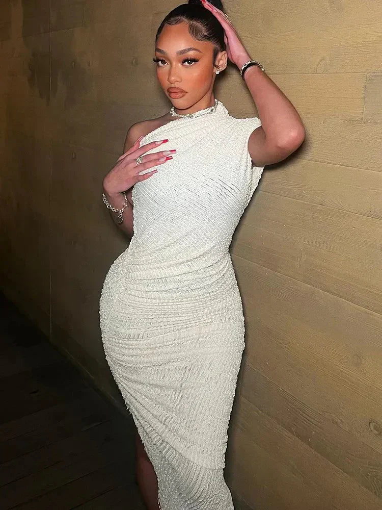 Weisses kleid mit einer schulter | Loana