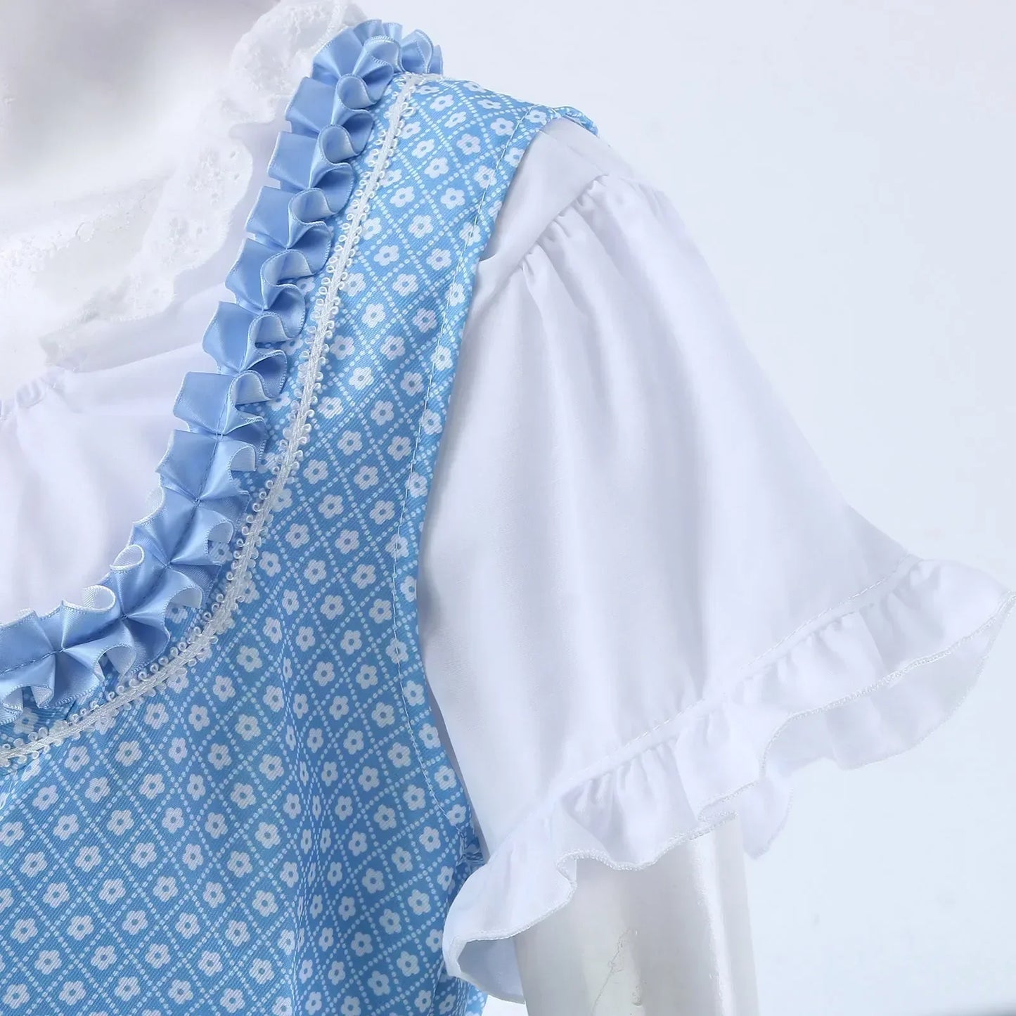 Stormi | dirndl kleid mit rüschenmieder und spitzenschürze für frauen