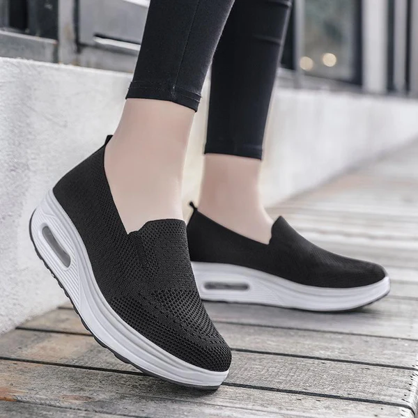 Leichtfüßige Eleganz: Slip-On-Atmungsaktive Sneaker