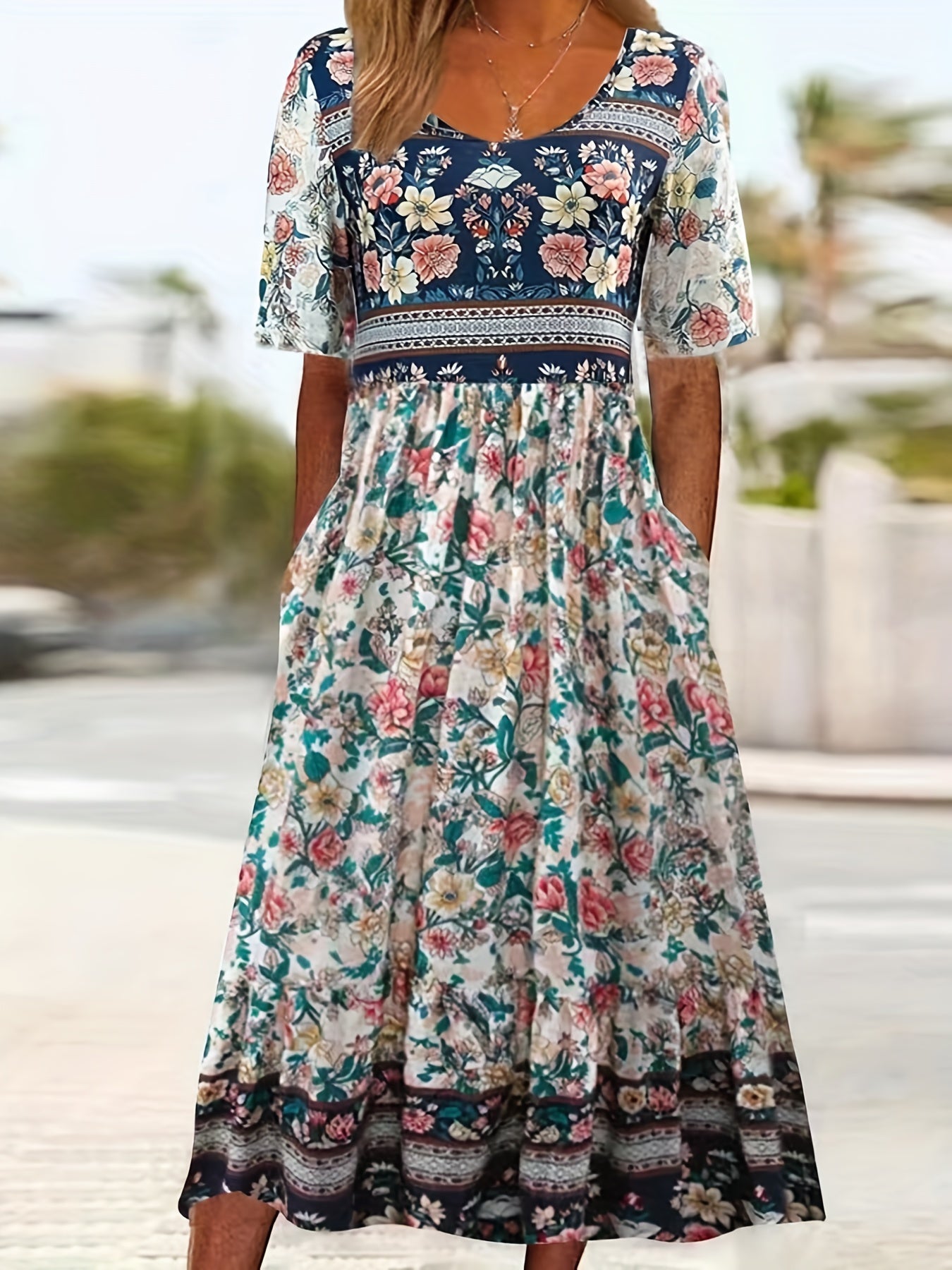 Blaues Blumen Boho Kleid - Emma