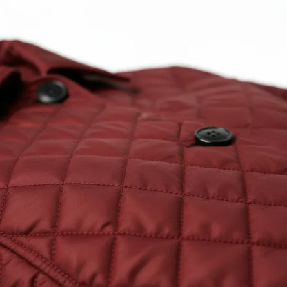 Freya – damen steppjacke mit diamantmuster und knopfverschluss