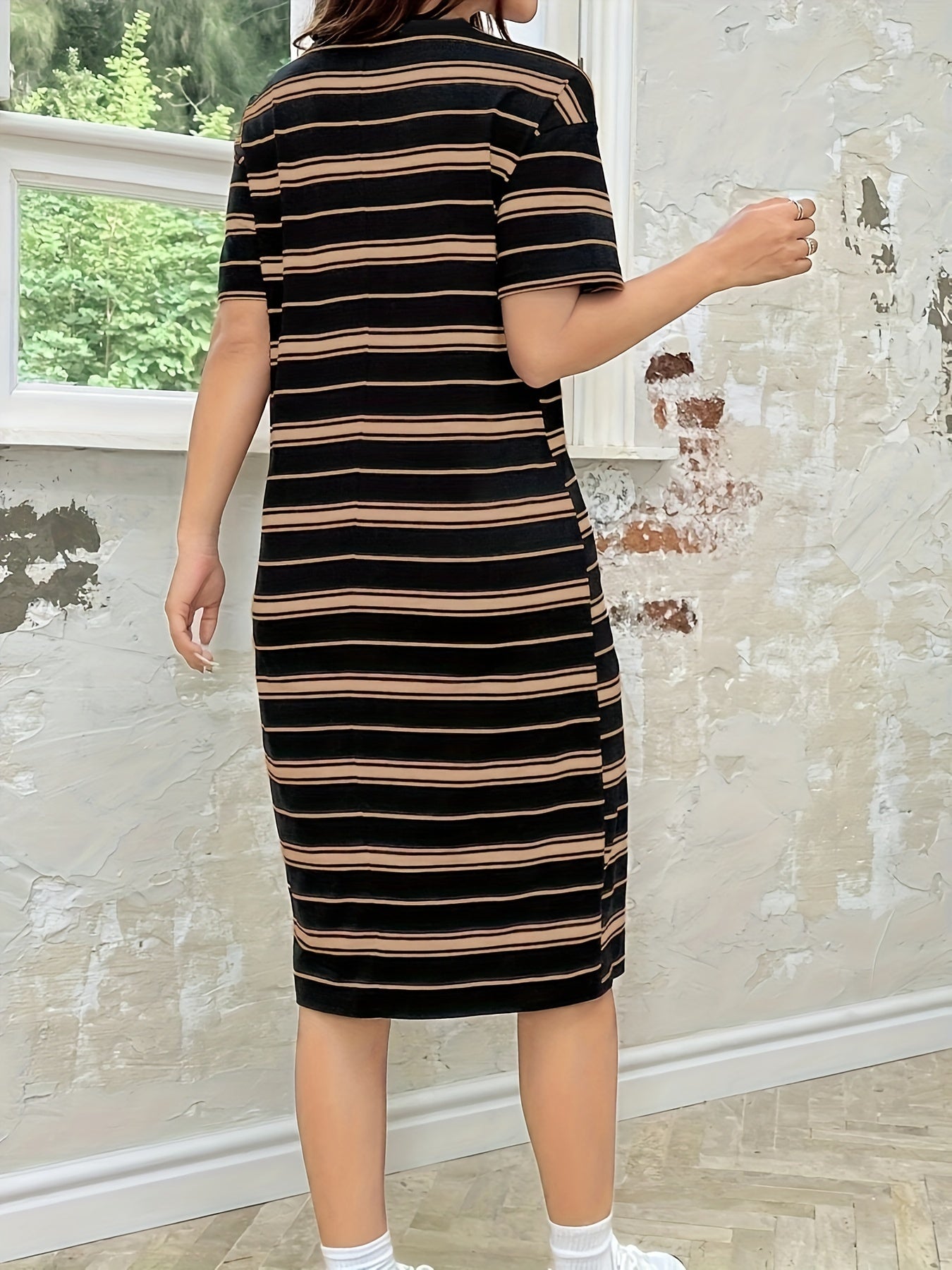 Gestreiftes Slim Fit Midi-Kleid - Emma