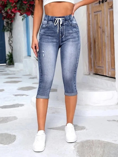 Lara - Denim Caprihose mit Fade-Effekt