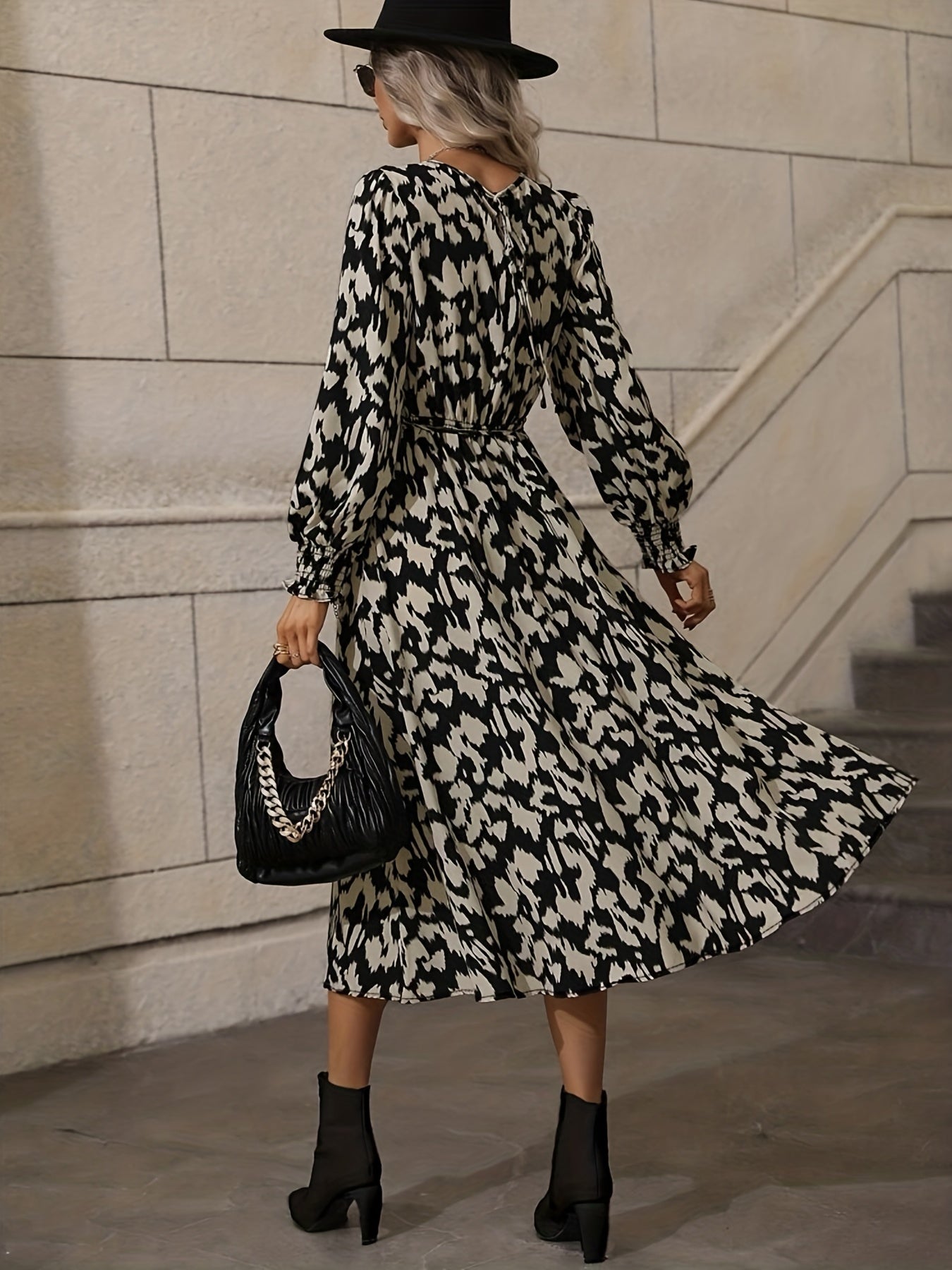 Schwarz-Weißes Musterkleid Langarm - Viola