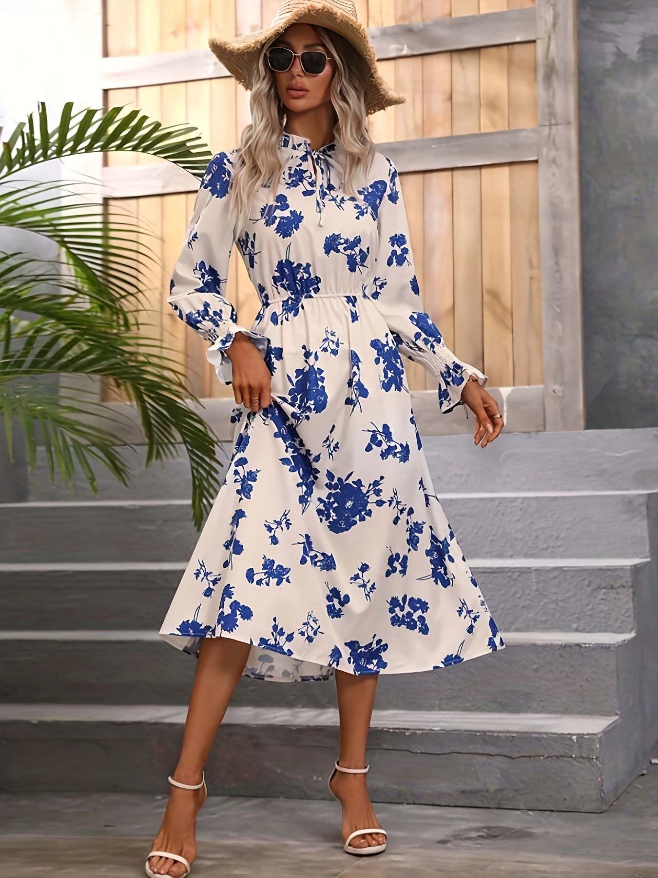 Blau-Weißes Blumenkleid Langarm - Sophie