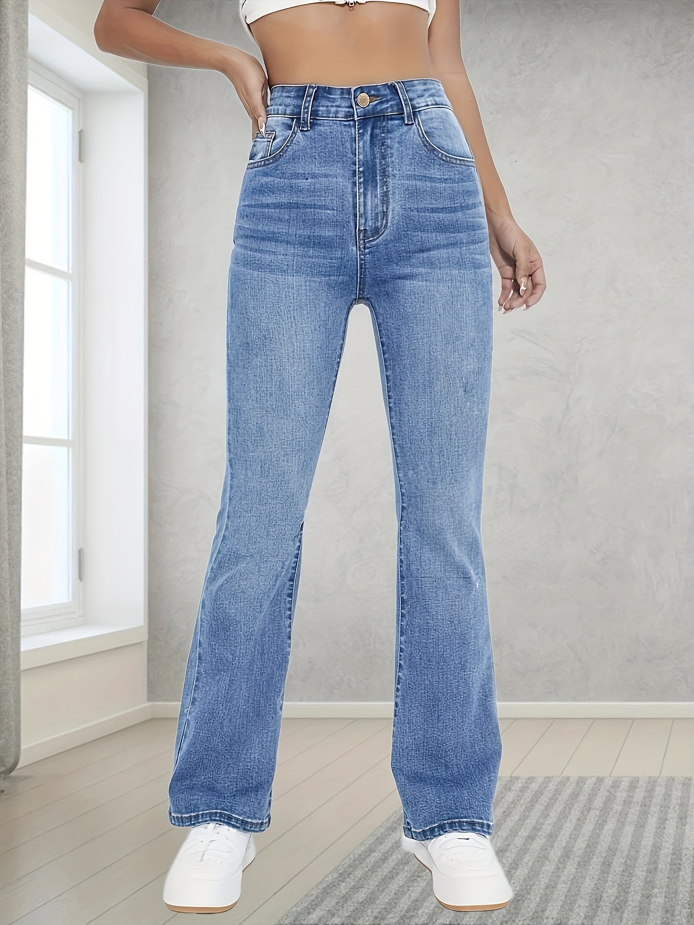 Hellblaue Bootcut-Jeans - Mia