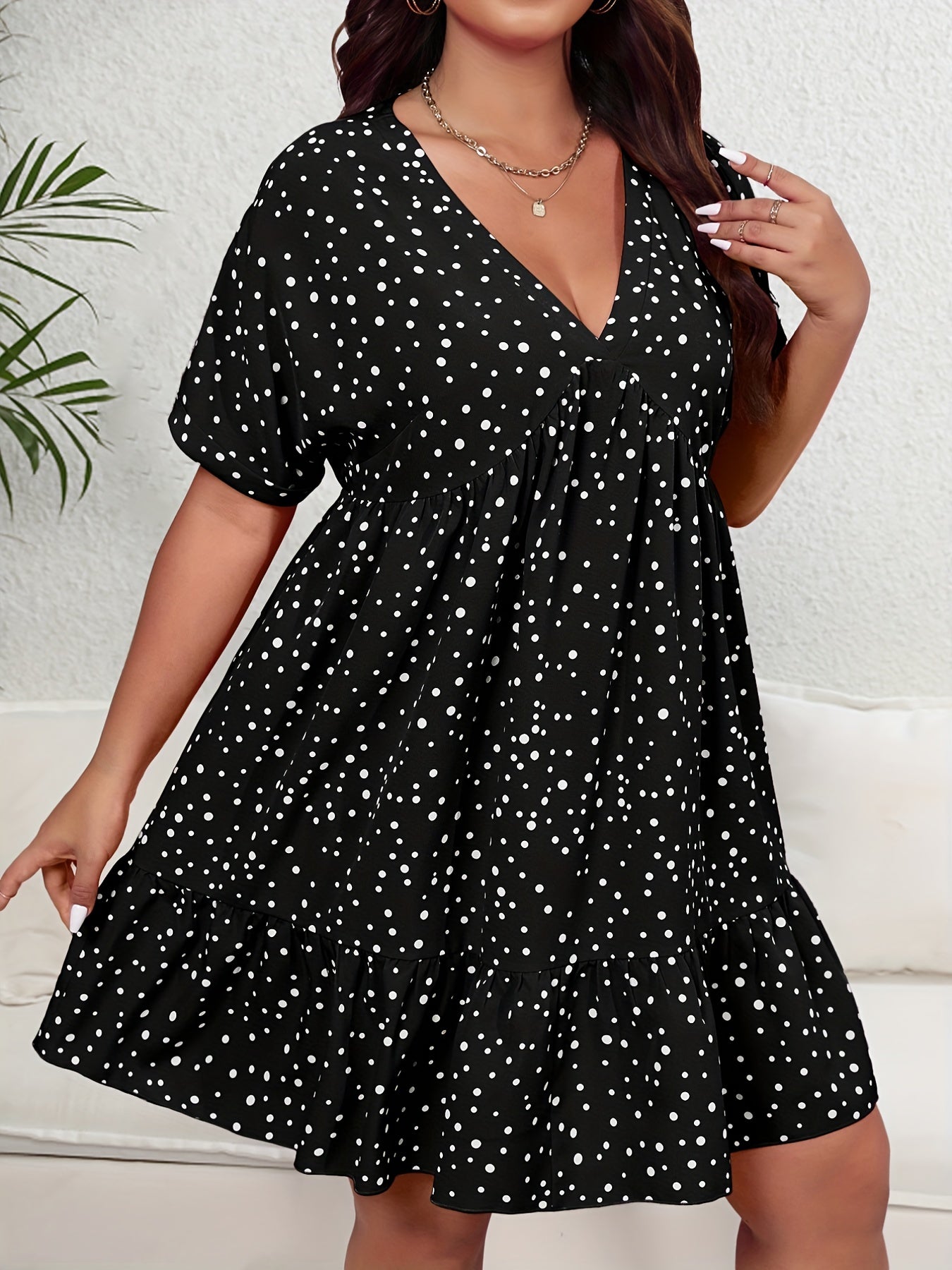 Fuchsiafarbenes Plissee-Kleid- Lena