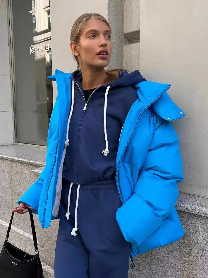 Jana – gepolsterte baumwolljacke mit kapuze und kurzer passform