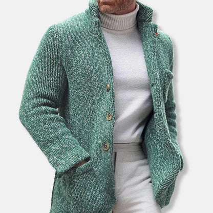 Emil – strukturierter cardigan mit stehkragen und knopfleiste