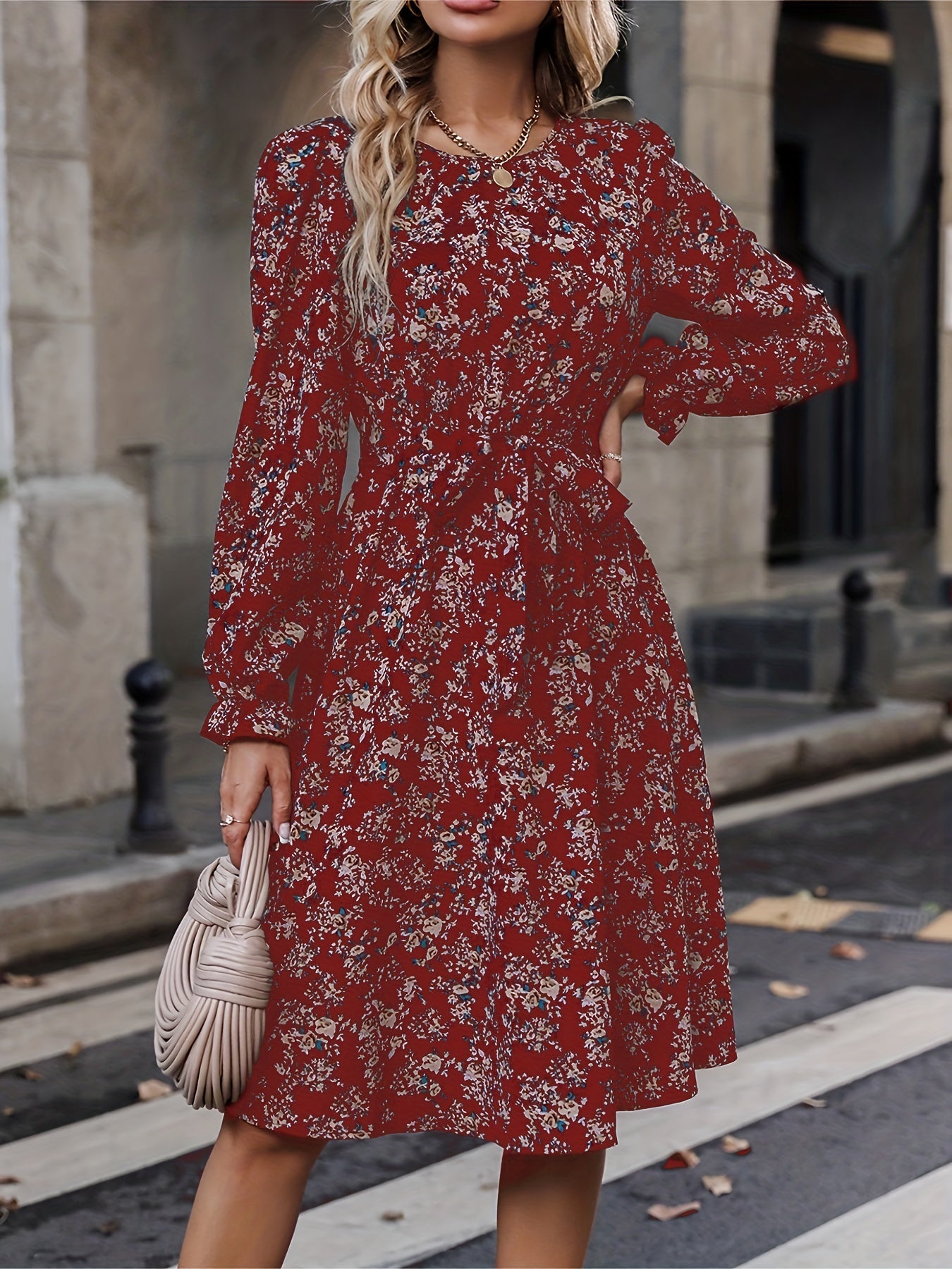 Schwarzes Blumenkleid mit langen Ärmeln - Ella