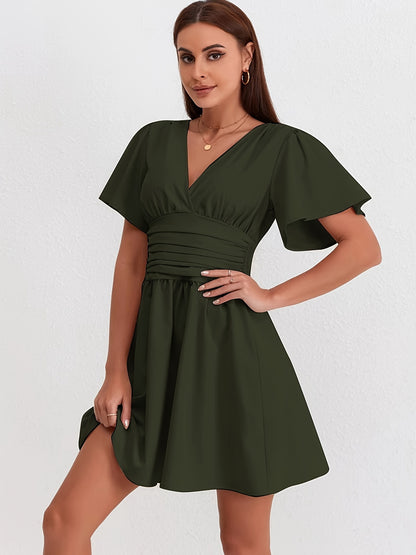 Olivgrünes Kleid mit Raffung - Clara