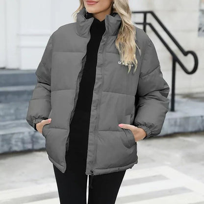 Wärmende damen-winterjacke mit reißverschluss
