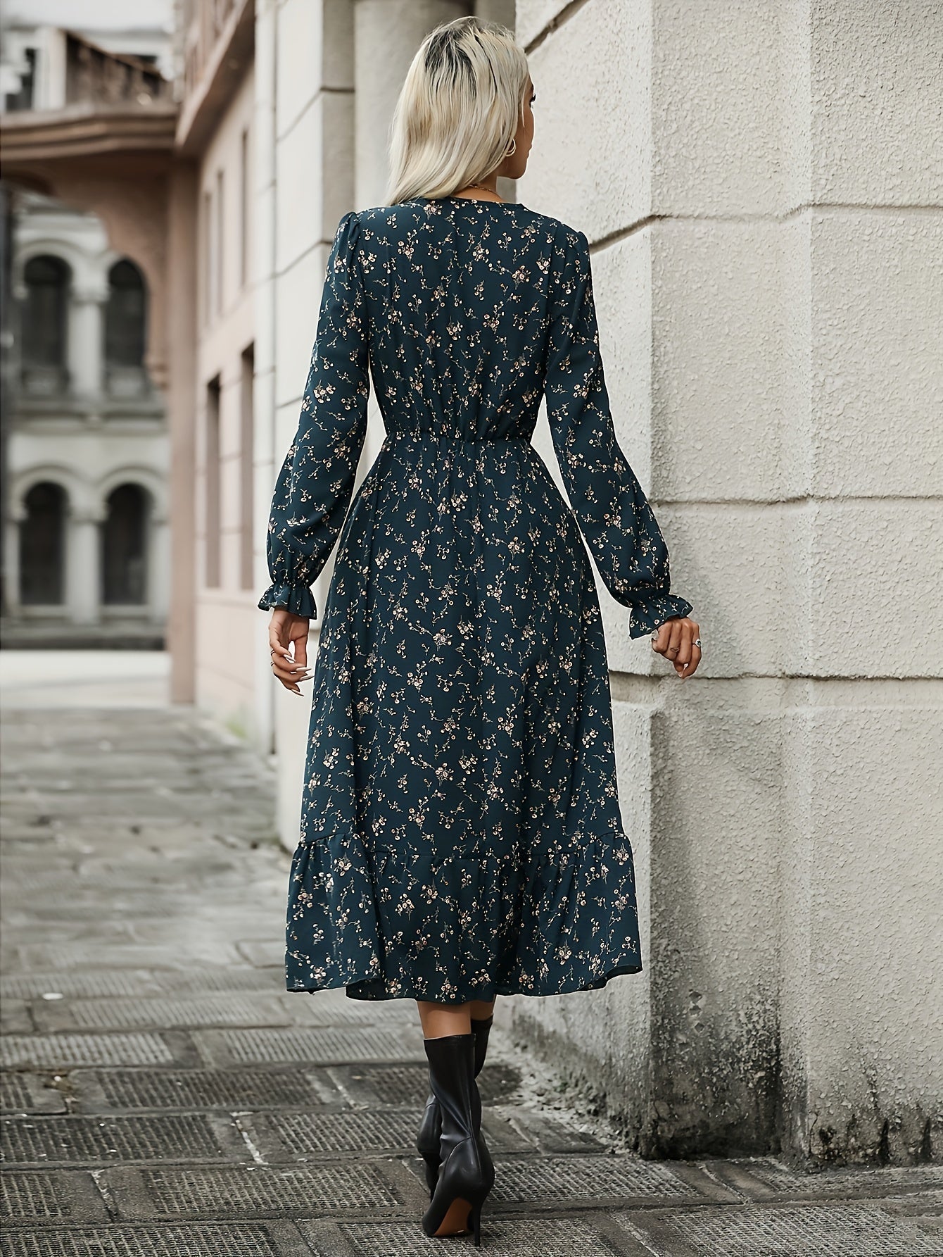 Blumenkleid Dunkelgrün V-Ausschnitt - Anna