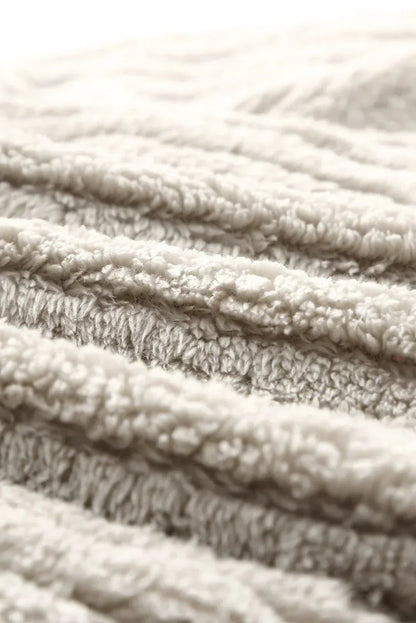 Einfache plüsch-fleecejacke mit knopfleiste