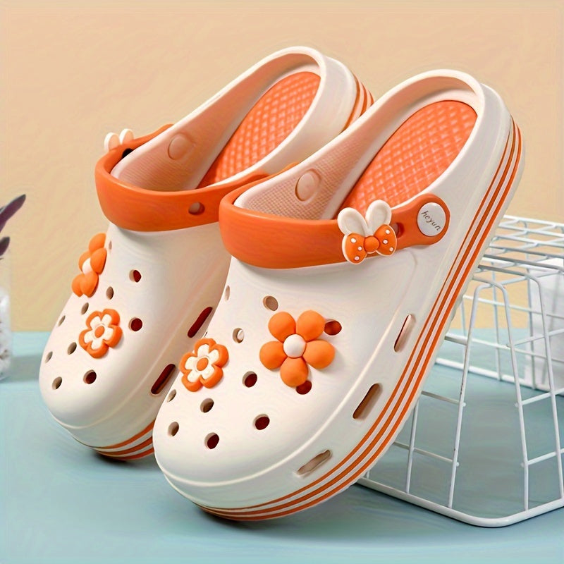 Weiße Blumen-Clogs – Emma