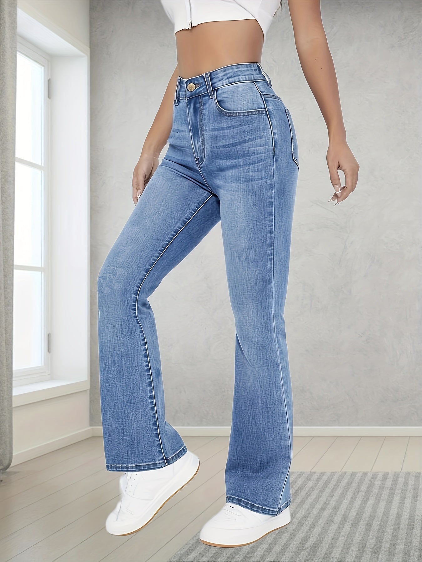 Hellblaue Bootcut-Jeans - Mia