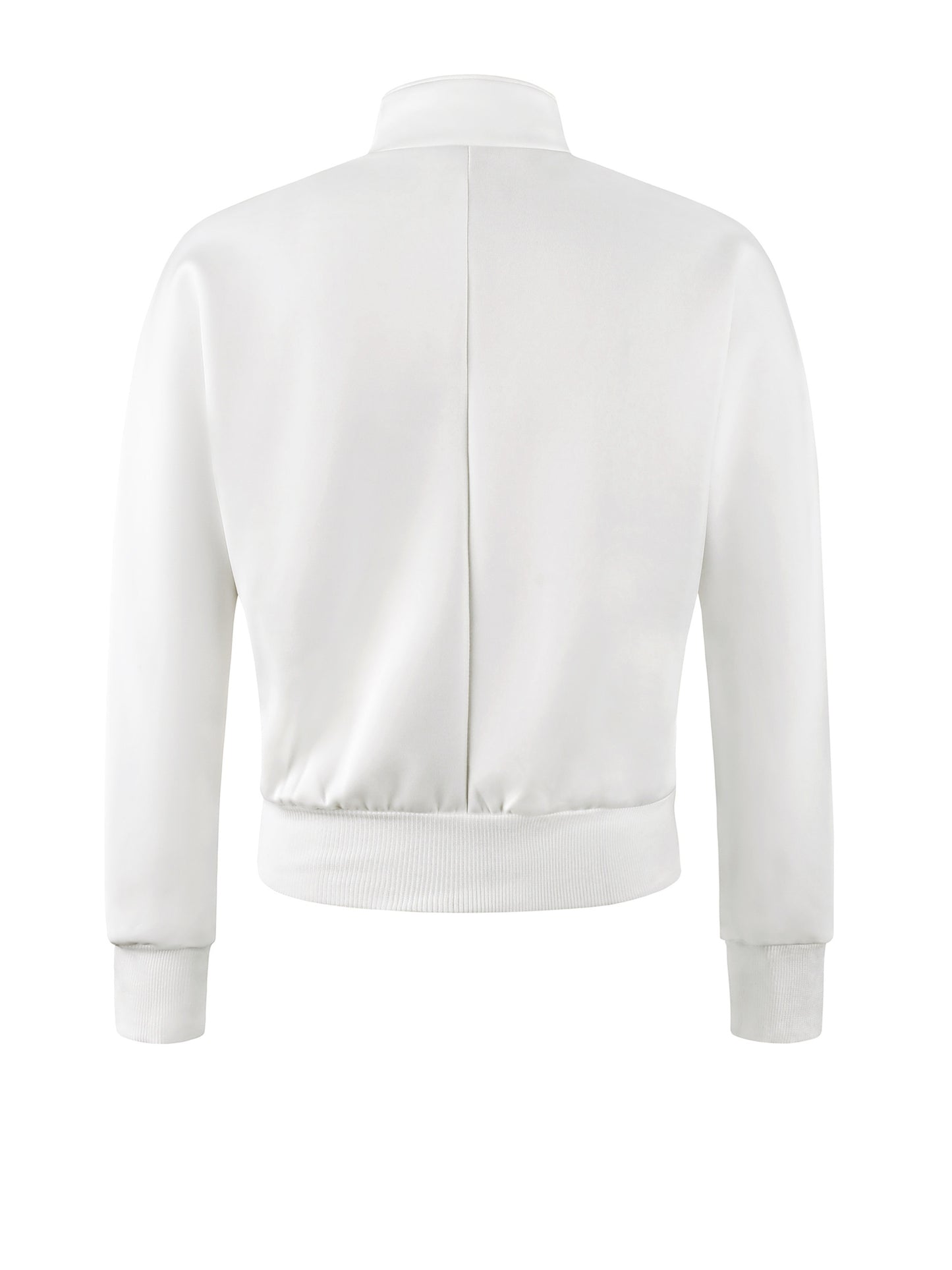 Sportlicher Chic – Weißer Zweiteiler mit roten Streifen