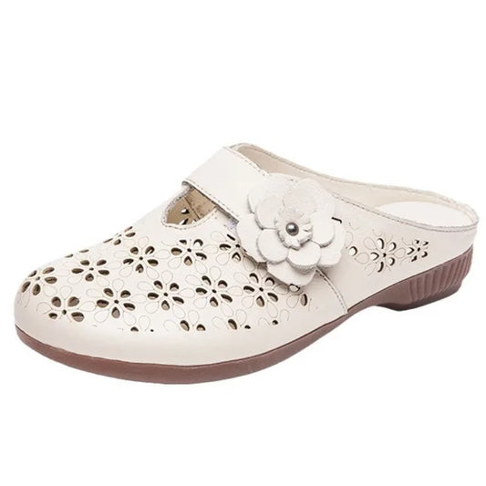 Emma - Cremeweiße Lochmuster Clogs