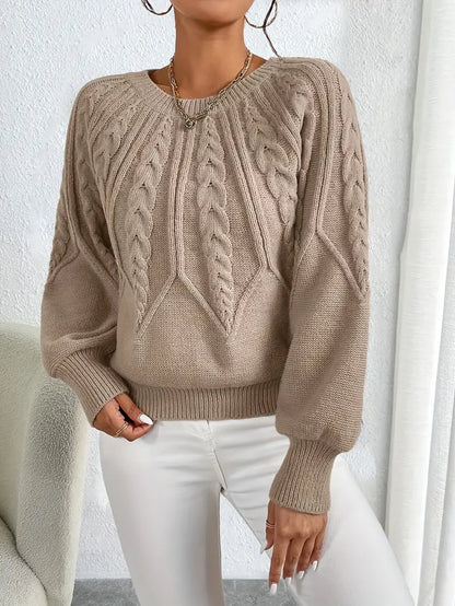 Eleganter zopfstrickpullover für damen