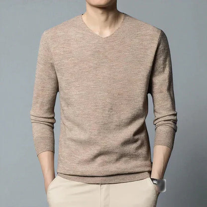 Klassischer herrenpullover mit v-ausschnitt aus merinowolle und kaschmir – herren
