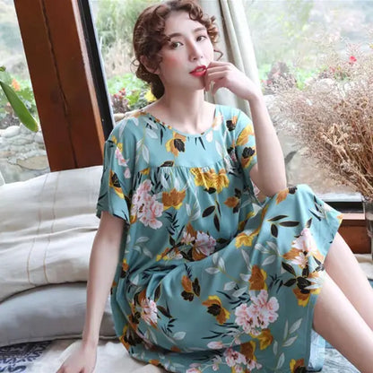 Eva - Rosa Trendiges Nachthemd mit Print