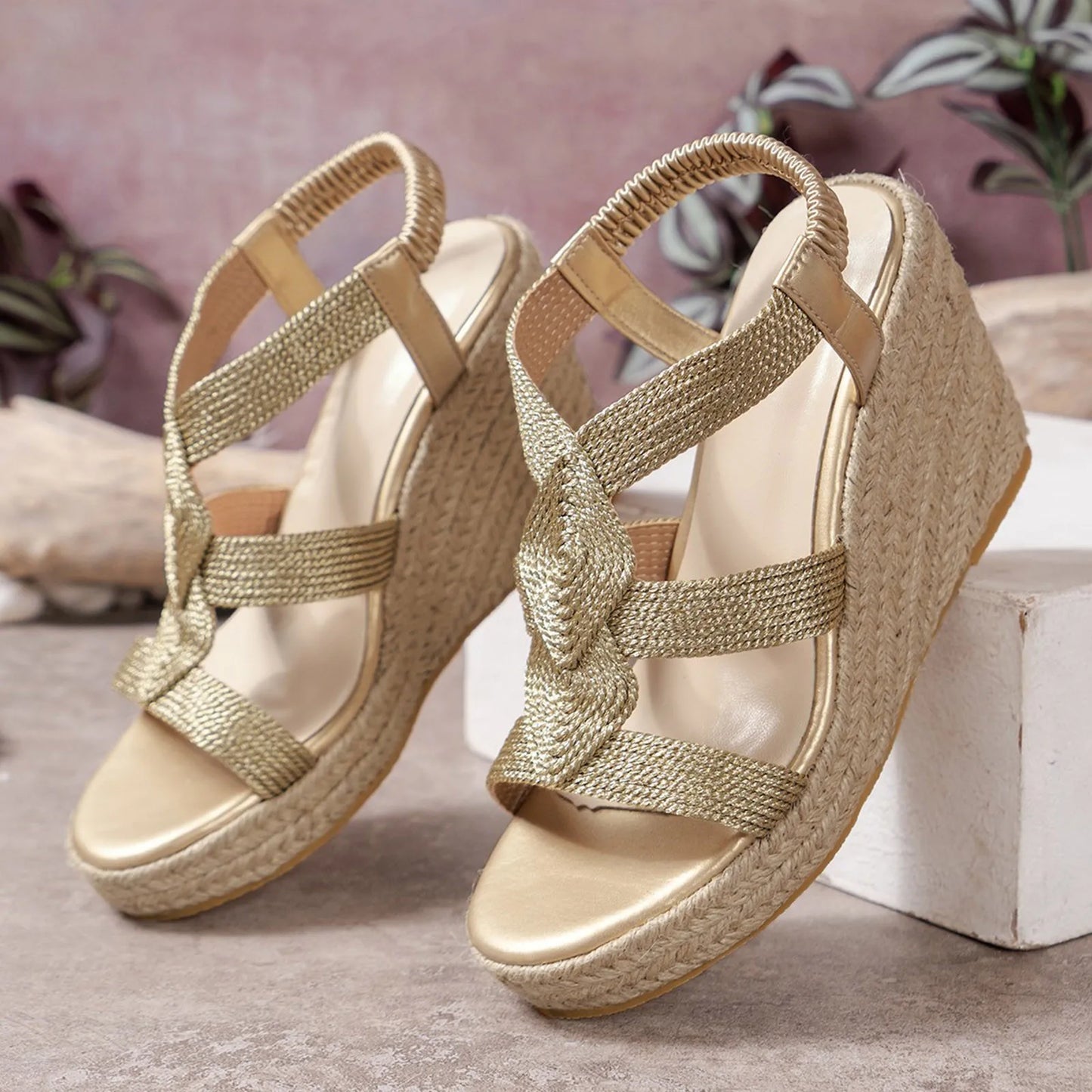 Goldene Jute-Keilsandalen - Helena