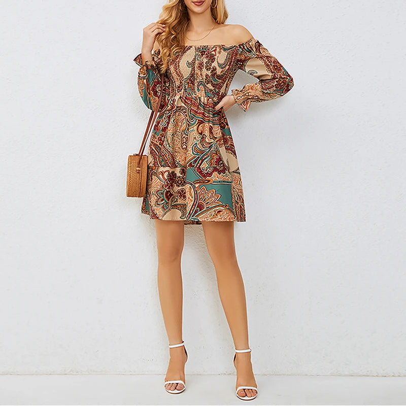 Beiges schulterfreies Minikleid mit Paisley-Muster - Sophia