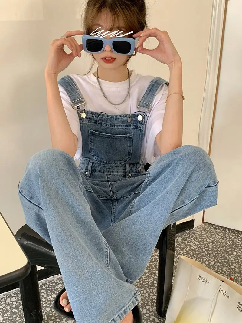 Hellblaue jeans-latzhose - mia