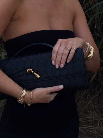 Schwarze Clutch mit Goldverschluss - Elina