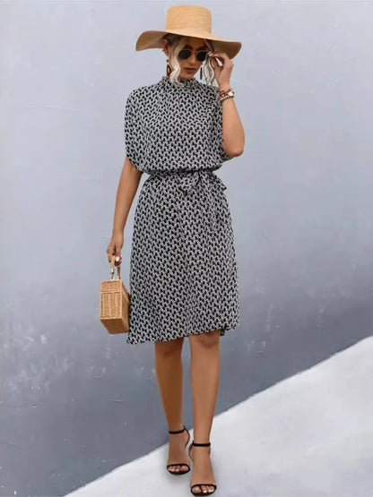 Bella - Khakifarbenes Wickelkleid mit Gürtel