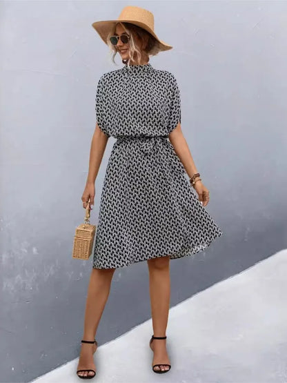 Bella - Khakifarbenes Wickelkleid mit Gürtel