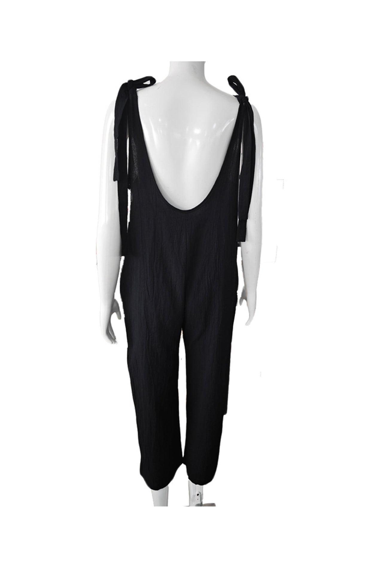 Rückenfreier Jumpsuit mit Taschen und Kordelträgern