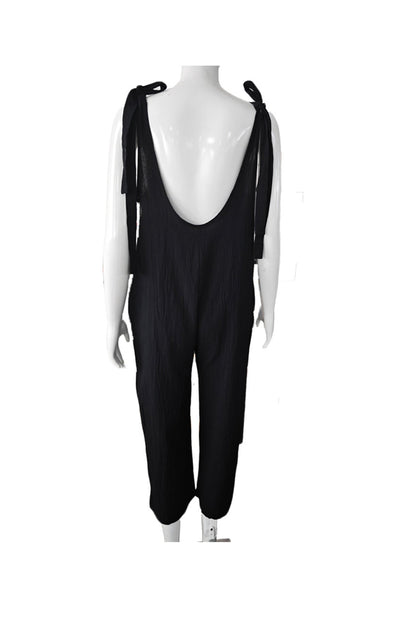 Rückenfreier Jumpsuit mit Taschen und Kordelträgern