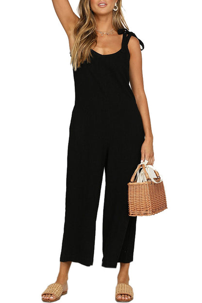 Rückenfreier Jumpsuit mit Taschen und Kordelträgern