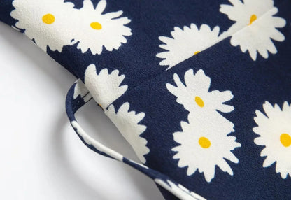 Greta - Marineblaues Rüschen-Wickelkleid