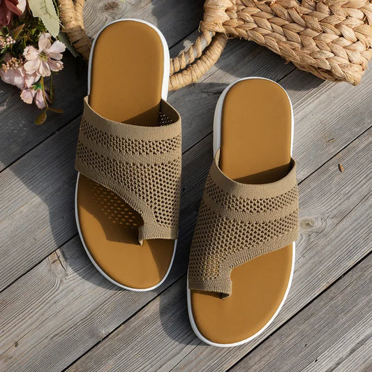 Lena - Stilvolle Khaki Flachpantoletten