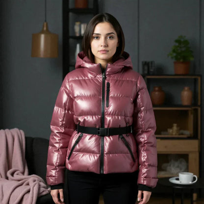 Gefütterte damen-steppjacke mit gürtel und kapuze – damen