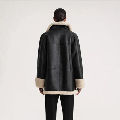 Schwarzer damen-wintermantel aus leder mit pelzfutter – damen