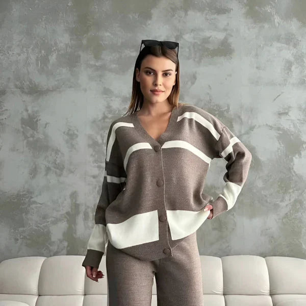 Elegantes strickjacken-set aus wolle für damen – damen