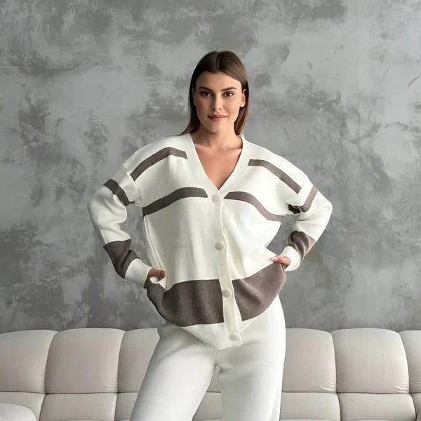 Elegantes strickjacken-set aus wolle für damen – damen