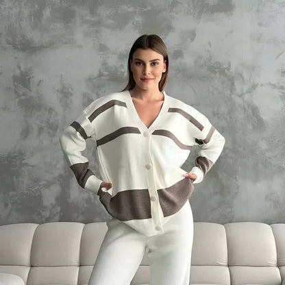 Elegantes strickjacken-set aus wolle für damen – damen