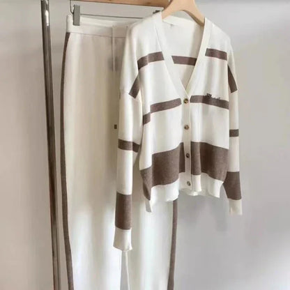 Elegantes strickjacken-set aus wolle für damen – damen