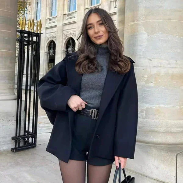 Oversize-wollmantel für damen – trendiger herbsttrend