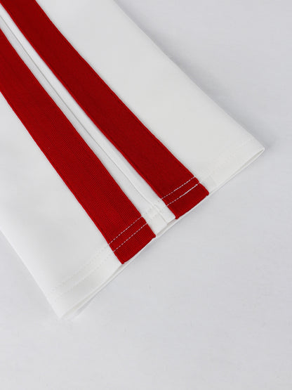 Sportlicher Chic – Weißer Zweiteiler mit roten Streifen