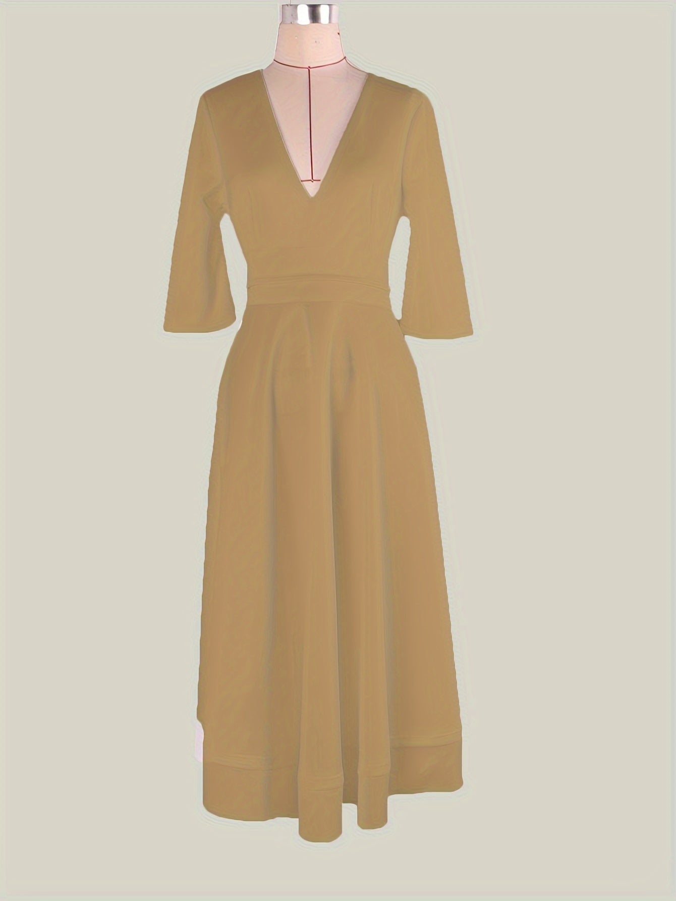 Schwarzes Kleid mit V-Ausschnitt und Taschen - Clara