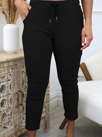 Schwarze Schlupfhose mit Bindegürtel - Plus Size - Emma